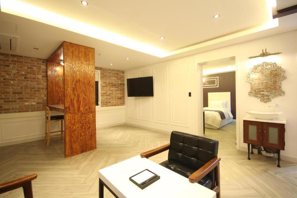Gray Hotel Busan Esterno foto