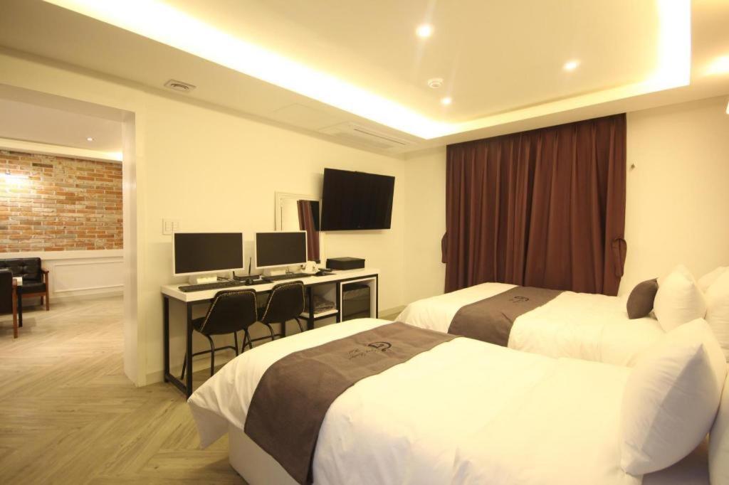 Gray Hotel Busan Esterno foto
